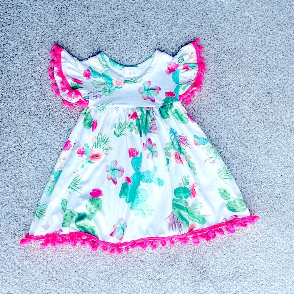 Tropical print flutter sleeve dress